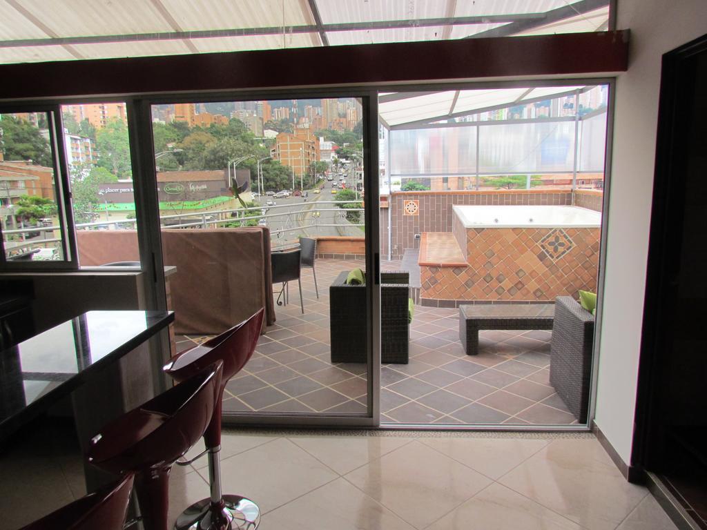 Calle 10 Suites Μεντεγίν Δωμάτιο φωτογραφία