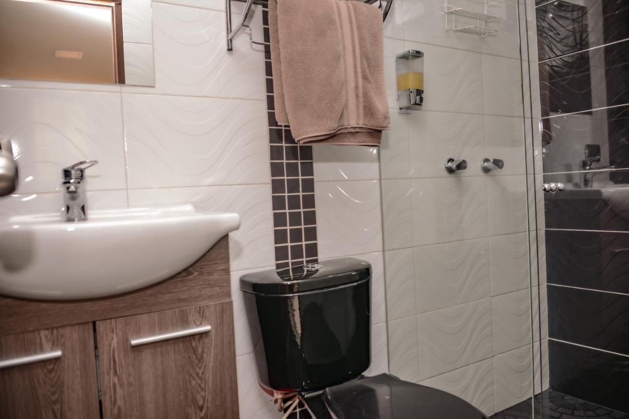 Calle 10 Suites Μεντεγίν Εξωτερικό φωτογραφία