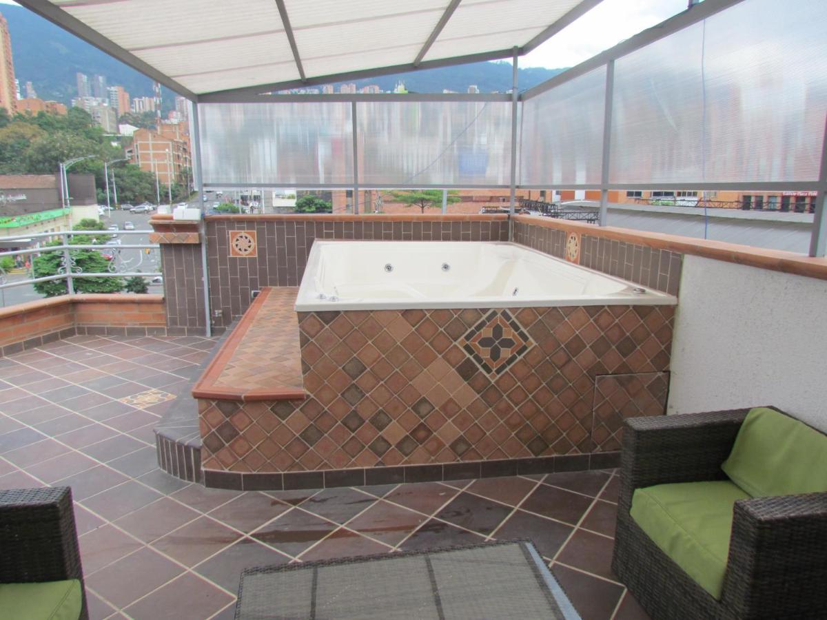 Calle 10 Suites Μεντεγίν Εξωτερικό φωτογραφία